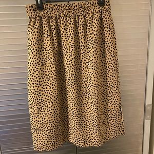 Cheetah Animal Print Black and Tan Skirt Elastic Waist Side Slit Flattering
